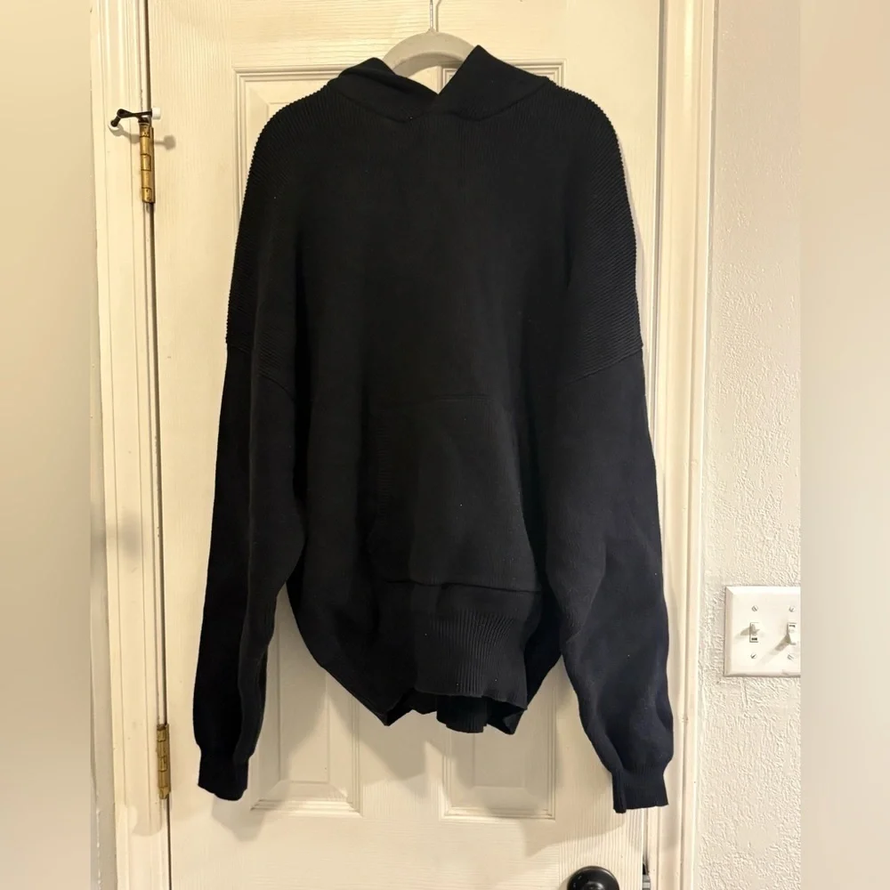 ALO Yoga Scholar Hooded Sweater Black Medium NWT